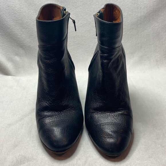 Lanvin black leather wedged ankle booties no size fits like a 7 - Picture 1 of 7